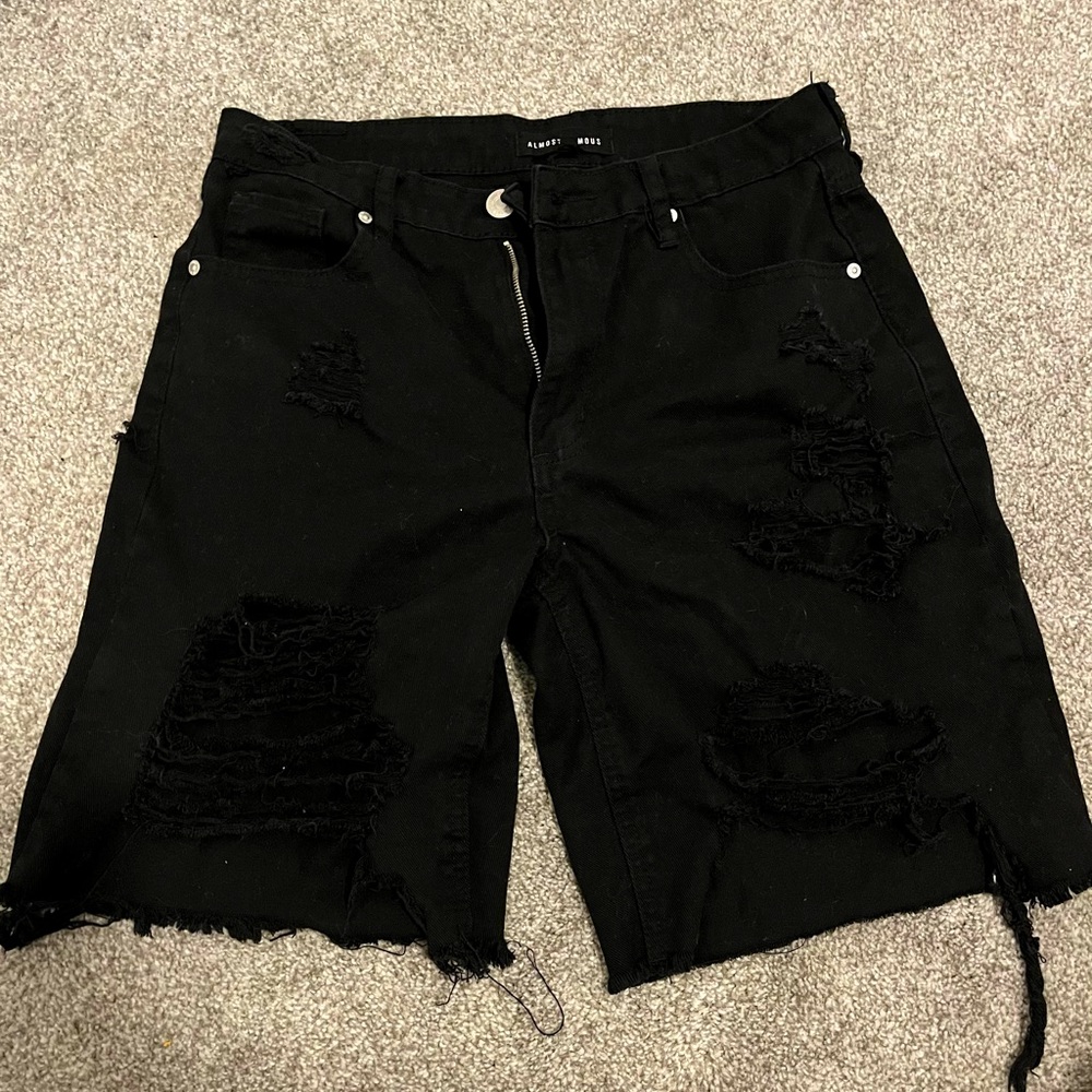 Women's Sized 7 Jean Black Shorts (Almost) Knee Length